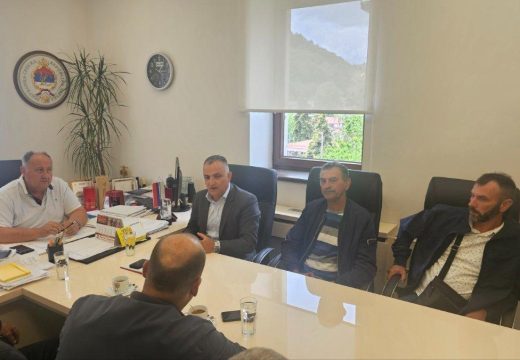 Lukić u Kalinoviku: Ministarstvo nastavlja podršku stočarima i jačanju veterinarske službe