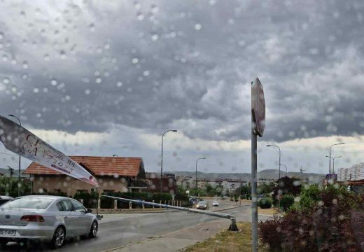 Kliša, pljuskovi, grmljavina, jak vjetar i grad: Upozorenje za Srpsku, stiže nevrijeme