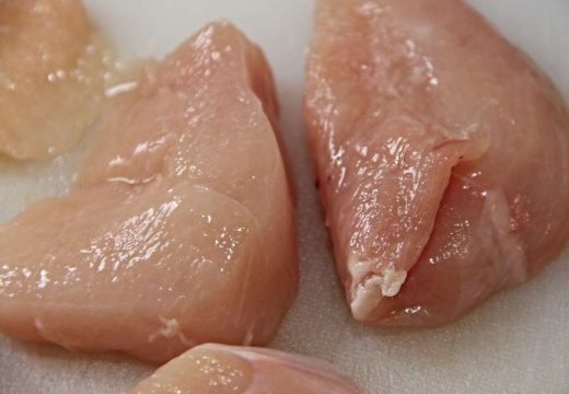 Jedan detalj sve otkriva: Ako na pakovanju piletine vidite ovo ne kupujte je