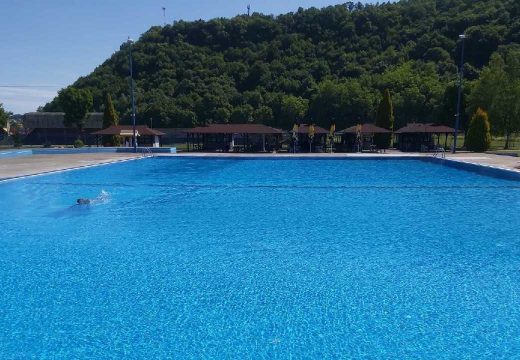 Tragedija u Ugljeviku: Utopio se devetnaestogodišnjak na bazenima