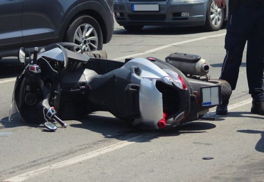 Oglasila se policija o tragediji u Tesliću: Mladi motociklista poginuo na licu mjesta