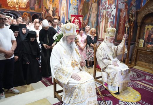 Mitropolit Fotije u manastiru Tavna: U vjeri, istini i svetosavskom putu nalazi se nada za naš narod