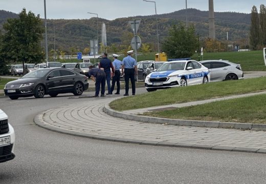 Kružni tokovi veliki problem za vozače: Za pet mjeseci 149 saobraćajnih nezgoda, od toga 127 u Banjaluci
