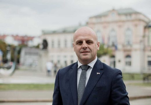 Odbornik Jovanović ukazao na veliki problem – đaci u Velikoj Obarskoj i Dragaljevcu bez školskog prevoza?