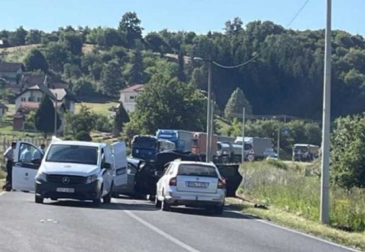 RS: U teškoj nesreći kod Banjaluke povrijeđeni ruski državljani, među njima i dijete