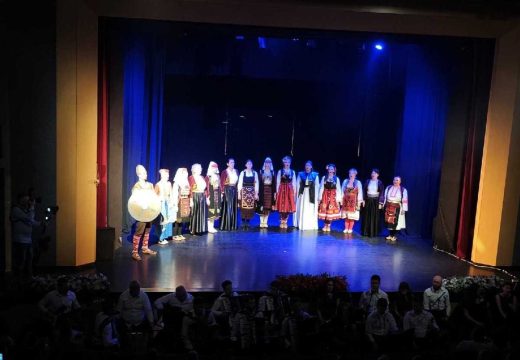 Vidovdanski koncert SKUD-a „Semberija“: Bratimljenje dva KUD-a uoči Vidovdana