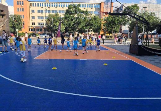 U susret Evropskom prvenstvu u ženskom fudbalu: Promocija sporta i ženskog fudbala na Gradskom trgu