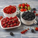 Pranje voća i povrća sodom bikarbonom: Da li zaista uklanja pesticide ili je samo mit?