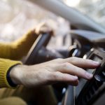 Da li ste znali: Ovo tajno dugme u automobilu pomaže da klima hladi duplo brže, a da trošite manje goriva