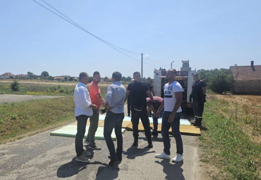 Šta je presudno u ovom trenutku?: Nadležni posjetili dva naselja u Semberiji zbog afričke kuge svinja