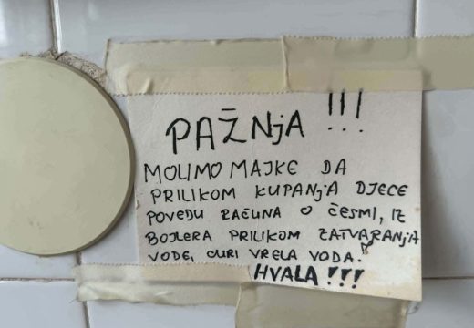 Srpska: Pokvarena česma na Pedijatriji u Prijedoru izazvala burne reakcije