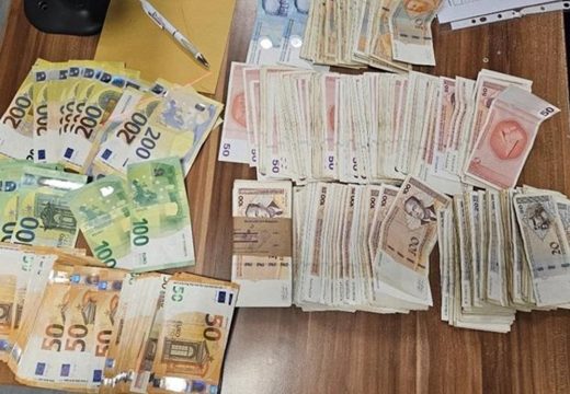 Nije prijavio ogromne količine novca: Vozač iz BiH kažnjen na granici s Hrvatskom