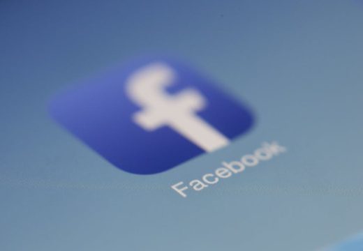Pao Facebook: Društvena mreža nedostupna, a korisnici interneta zbijaju šale