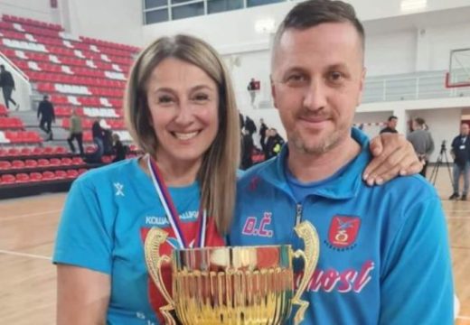 Poklon djeci Semberije: Dragana i Dario Čojić grade teren koji će nositi ime Nebojše Erkića