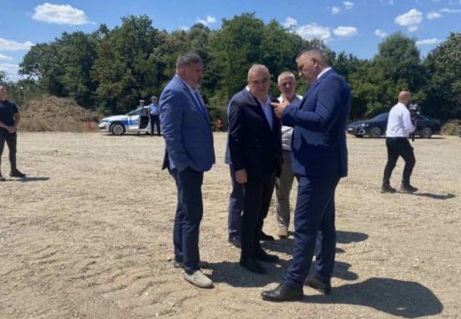 Minić u Velikoj Obarskoj: Nema stajanja kada je riječ o gradnji auto-puta pored Bijeljine
