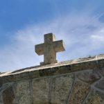 Sutra je Petrovdan: Veliki praznik posvećen Svetim Petru i Pavlu, evo koji običaji se poštuju