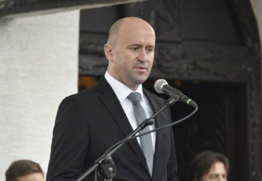 Hapšenje u Brodu: Muškarac prijetio načelniku Milanu Zečeviću i porodici