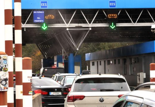 SPREMITE SE NA GUŽVE: Pojačan saobraćaj na izlazu iz BiH, i radovi na putevima  usporavaju vožnju