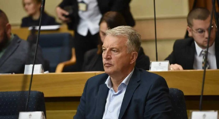  Nedeljku Glamočaku