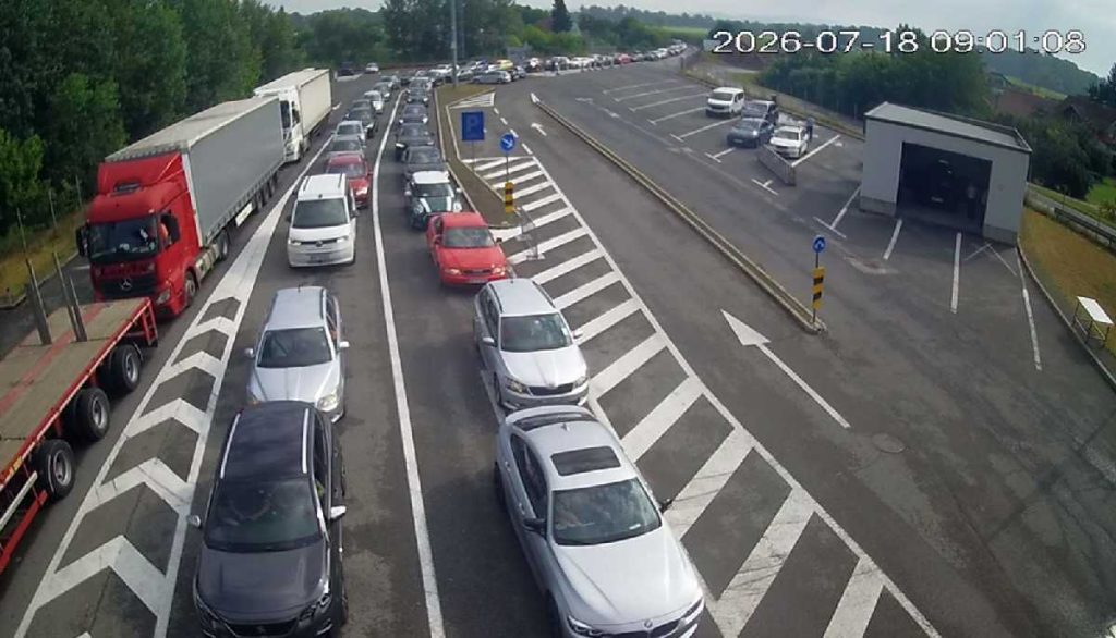 Danas pojačane gužve na putevima i granicama: Ovo su dionice na kojima treba biti posebno oprezan