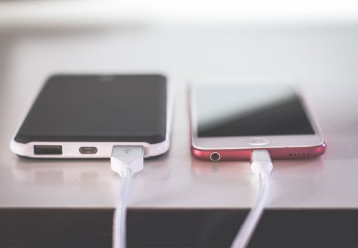 Mobiteli: Ugašen telefon ipak troši bateriju; Evo zbog čega