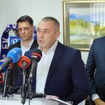 Kojić tvrdi da su policajci tukli i konobare: Pozvao ministra Budimira da ispita navode