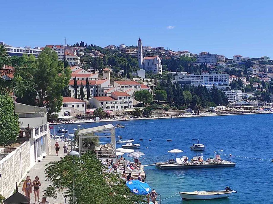 neum