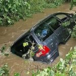 Herojski podvig: Policajci spasili vozača iz nabujale rijeke