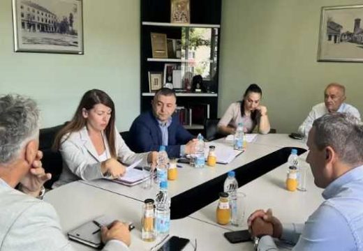 Kuzmić u Nevesinju: Građani neće biti prepušteni sami sebi