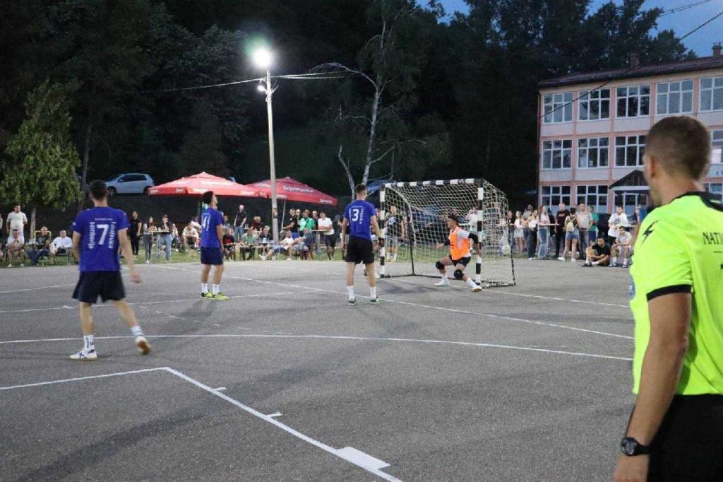 Lopare: Održan turnir u malom fudbalu – pobjednik ekipa “Maestro”