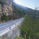 RS: Teška nesreća na putu Mrkonjić Grad – Banjaluka, četvoro povrijeđenih