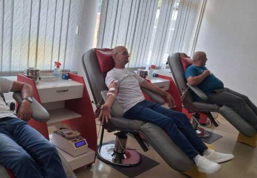 Pantelinska akcija dobrovoljnog darivanja krvi: Dajte krv – spasite život (Foto)
