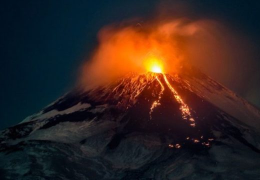 Uzbuna u Italiji: Novi eruptivni otvor na Etni