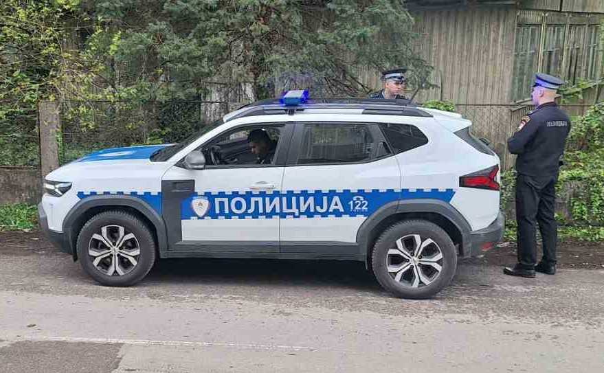 policija