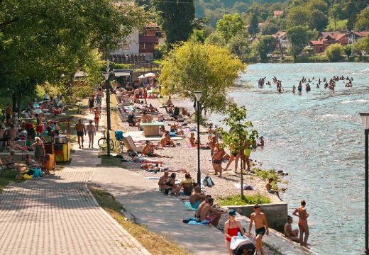 Još jedan vreli dan pred nama: Meteorolozi najavili temperature do 38 stepeni