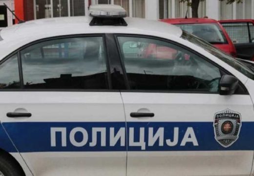 Jutro počelo tragedijom u Srbiji: Kamion udario u vozilo kraj puta, ima mrtvih