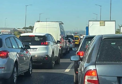 AMS Srpske upozorio vozače: Duže kolone na putu Banjaluka-Klašnice