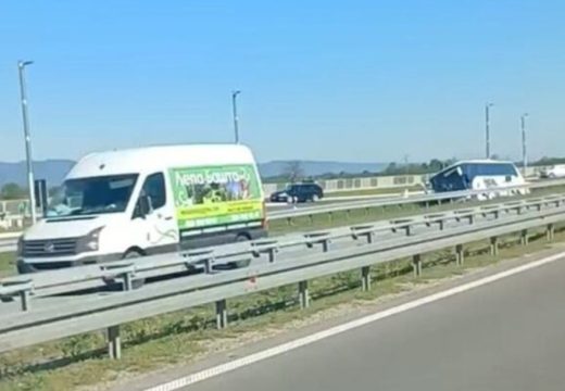 Detalji teške nesreće i Bugarskoj:  Prevrnuo se autobus pun srpskih turista, ima povrijeđenih