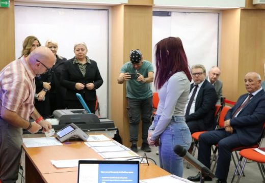 Prezentacija CIK-a: Predstavljeni skeneri glasačkih listića i biometrijska identifikacija birača