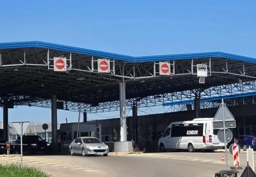 Incident na granici: Policajac i policajka sukobili se pred putnicima