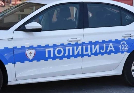 Dvije osobe povrijeđene: Automobil sletio sa puta kod Zvornika