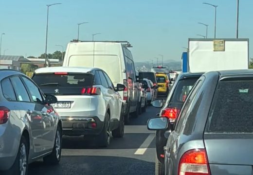 AMS RS: Gužva u gradskim centrima i na graničnim prelazima
