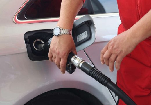 Za rezervoar izdvajamo do 50 KM više: Cijene goriva u BiH sve više opterećuju vozače