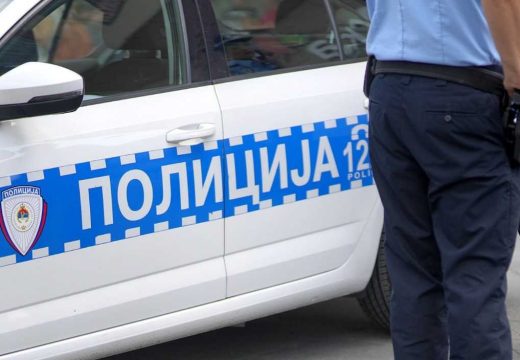 RS: Vozač sa 3,83 promila izazvao nezgodu; Policija mu oduzela automobil