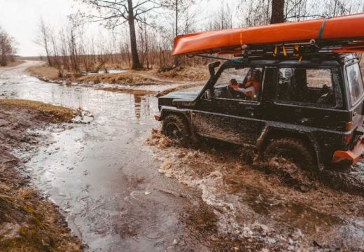 BiH: Pozvali se na blato i neravan teren, a nakon primjedbi izmijenili tender za kombi (Foto)