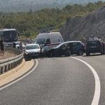 BiH: Težak sudar više vozila na putu Stolac – Neum; Nekoliko osoba povrijeđeno