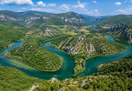 Manje turista stiglo u BiH, ali su ostajali duže: Ostvareno više od 1,8 miliona noćenja