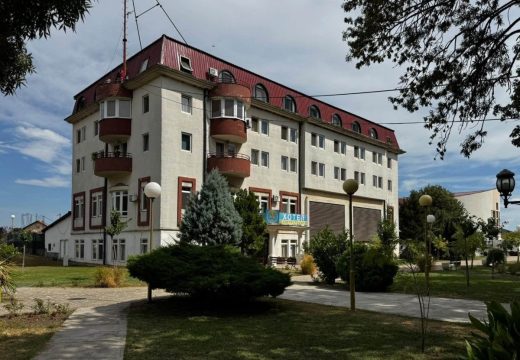 Ljubiša Petrović: Banja Dvorovi dobija dvije hiperbarične komore vrijedne oko 500.000 KM (Foto)