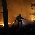 Drama na Braču: Požar stigao nadomak kuća, evakuisano 200 ljudi (Video)