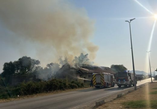 RS: Požar na ulazu u Trebinje, obustavljen saobraćaj